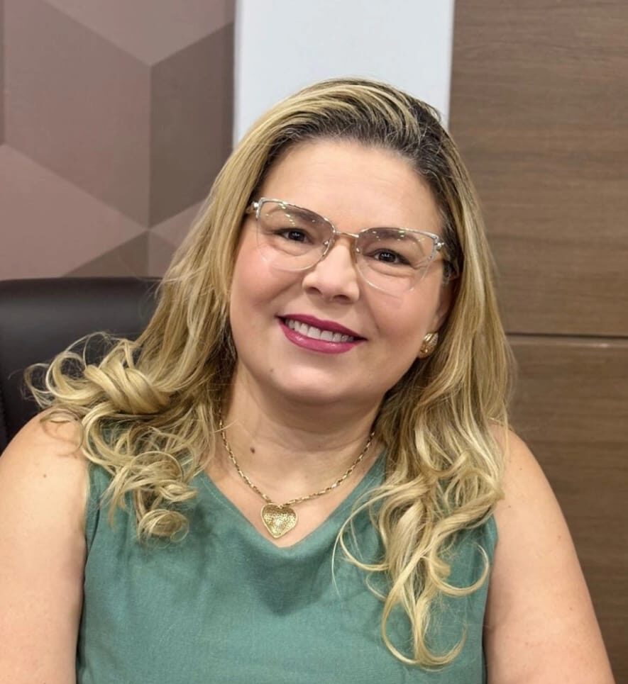 Claudia Ribeiro de Lima